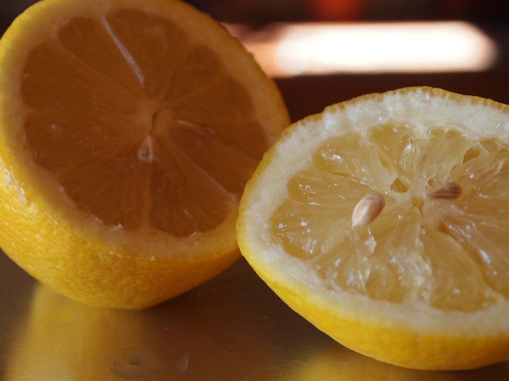 cut lemon