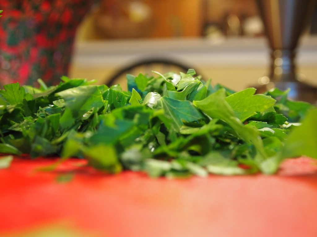 chopped Italian parsley