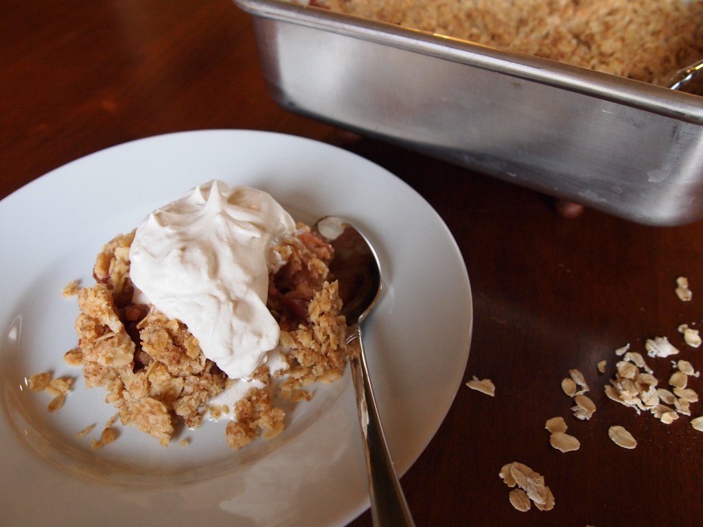 apple rhubarb crisp